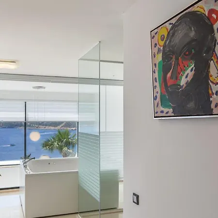 4 Bedroom 1045 F